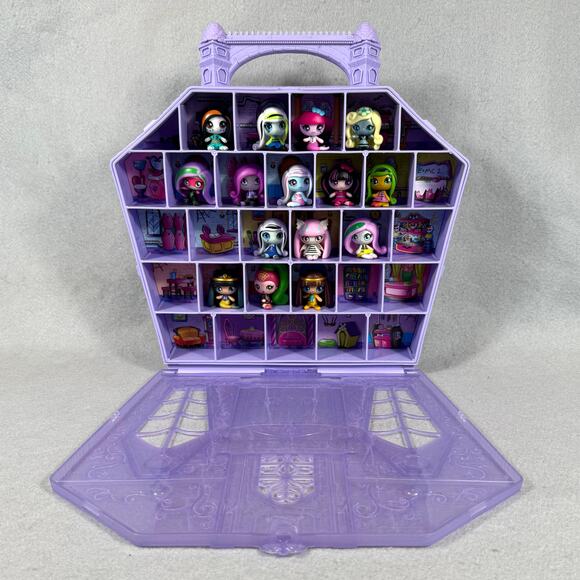 Monster High Collectors Case & 15 Mini Toy Figures Collectible